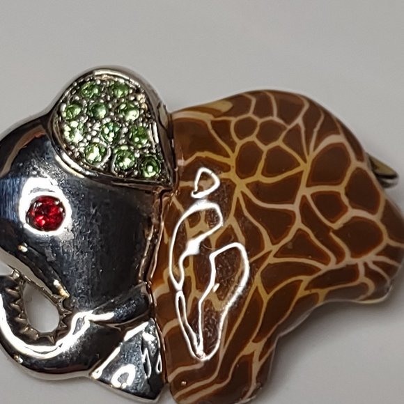 Awesome Giraffe Pattern Little Lucky Metal Elephant Brooch - Picture 4 of 10